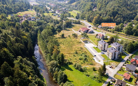 River Park: Barrio Residencial, Edificio, Casa, Barrio, Casa, Suburbio, Vista Panorámica, Paisaje, Costa, Costeras Y Los Accidentes Geográficos Oceánico