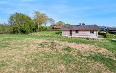 Fridoline - 450M from the Sea
