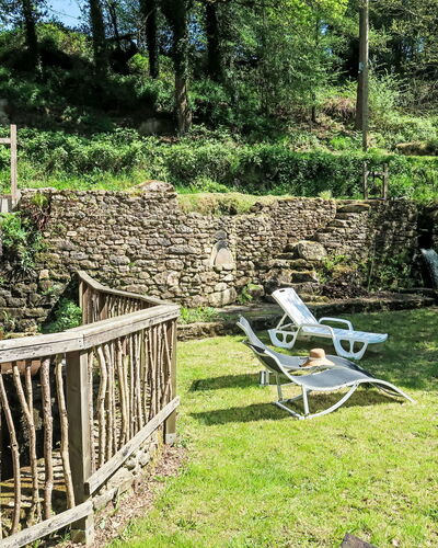 La Meunière: Arbusto, Cobertura Del Suelo, Jardín, Cabaña, Patio Interior, Paisajismo, Yarda, Pared De Piedra, Cerca, Losa