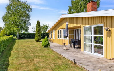 Erin - 200M from the Sea