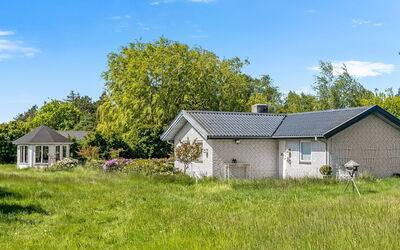 Niklas - 150M from the Sea