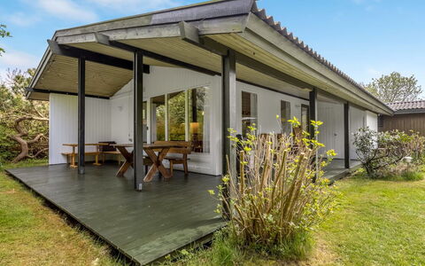 Rikkart - 400M from the Sea: Inmuebles, Sombra, Entrada De Coches, Casa De Campo