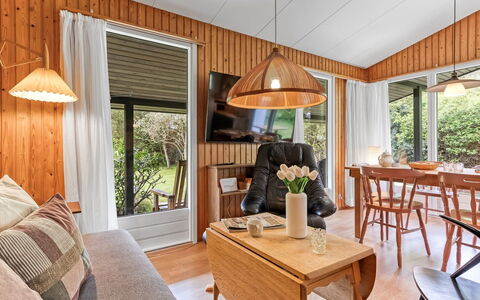 Rikkart - 400M from the Sea: Inmuebles, Sombra, Entrada De Coches, Casa De Campo