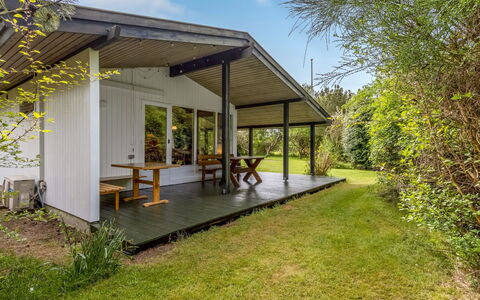 Rikkart - 400M from the Sea: Inmuebles, Sombra, Entrada De Coches, Casa De Campo
