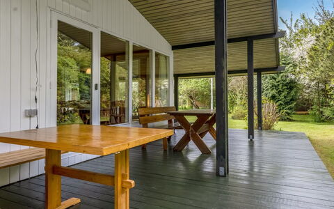 Rikkart - 400M from the Sea: Inmuebles, Sombra, Entrada De Coches, Casa De Campo