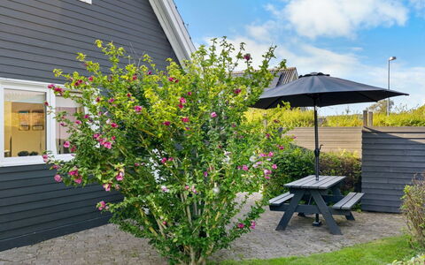 Begitte - 200M from the Sea