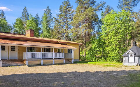Kelloselkä B: Árbol, Madera, Casa, Cabaña, Techo, Casa, Área Rural, El Terreno Del Lote, Inmuebles, Vía Muerta