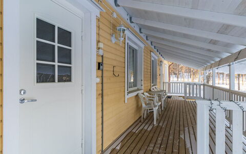 Kelloselkä B: Madera, Cabaña, Casa, Casa, Puerta, Madera Dura, Edificios Del Jardín, Manchas De Madera, Cuarto De Troncos, Tablón