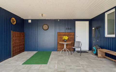 Snari - 700M from the Sea: Piso, Pared, Suelo, Diseño De Interiores, Madera, Techo, Suelos De Madera, Encendiendo, Mueble, Suelo Laminado