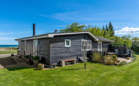 Welma - 200M from the Sea: Casa, Casa, Techo, Cabaña, Inmuebles, Paisajismo, Edificios Del Jardín, Vía Muerta, Casa De Campo