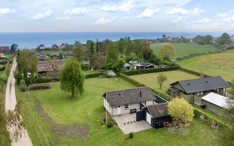 Andine - 250M from the Sea: Casa, Barrio Residencial, Techo, Paisaje, Casa, Llanura, Área Rural, El Terreno Del Lote, Cabaña, Asentamientos Humanos