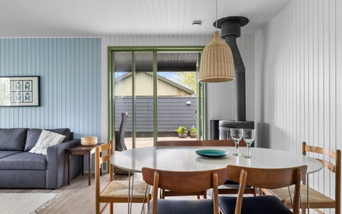 Andine - 250M from the Sea: Mueble, Diseño De Interiores, Piso, Madera, Mesa, Suelo, Cocina Y Comedor Mesa, Comedor, Techo, Silla