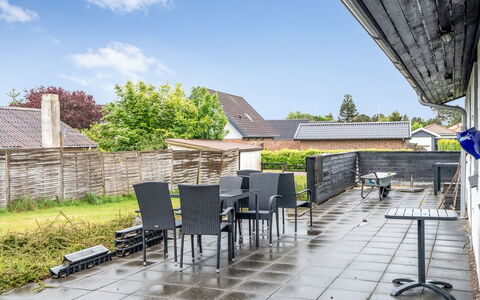Johan - from the Sea: Cabaña, Patio Interior, Yarda, Edificios Del Jardín, Cobertizo, Vía Muerta, Mueble Para Exteriores, Cuarto De Troncos, Estructura Al Aire Libre, Choza