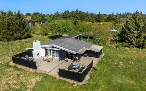 Rieke - 2Km from the Sea: 