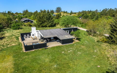 Rieke - 2Km from the Sea: 