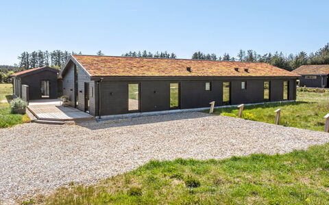 Petri - 1Km from the Sea: Madera, Casa, Porche, Cubierta, Madera Dura, Techo, Manchas De Madera, Suelos De Madera, Eco Hotel