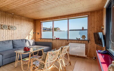 Minza - 150M from the Sea