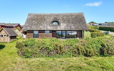 Minza - 150M from the Sea