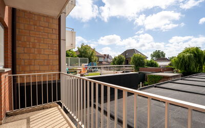 Prima Vera with Balcony
