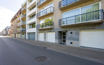 Prima Vera with Balcony