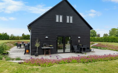 Aliana - 300M from the Sea