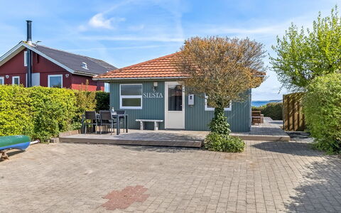 Egonie - 100M from the Sea: Inmuebles, Sombra, Entrada De Coches, Casa De Campo