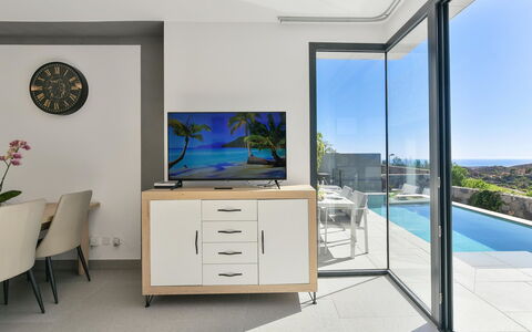 Las Yucas 2: Diseño De Interiores, Piso, Suelo, Mueble, Mar, Departamento, Techo, Habitación