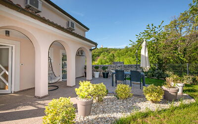 Alojamiento:&nbsp;Mihaela 505.2