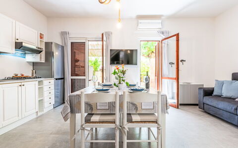 Casa Darc: Mueble Para Exteriores, Casa, Mueble, Puerta, Mesa Al Aire Libre, Silla, Cocina Y Comedor Mesa, Sombra, Balcón, Porche