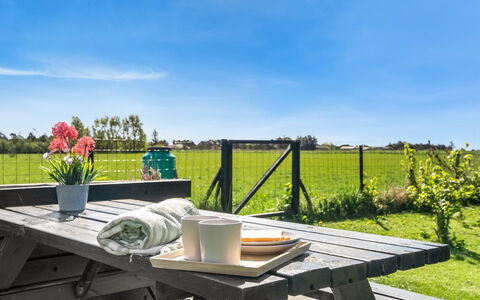 Herwarth - 400M from the Sea: Inmuebles, Sombra, Entrada De Coches, Casa De Campo