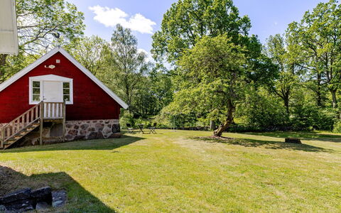 Vetlycke: Árbol, Hierba, Madera, Paisaje, Área Rural, Cabaña, El Terreno Del Lote, Llanura, Césped, Cobertura Del Suelo