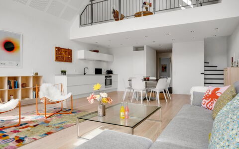 Anelle - 2.5Km from the Sea: Mueble, Diseño De Interiores, Piso, Suelo, Sofá, Techo, Madera, Silla, Mesa, Sala