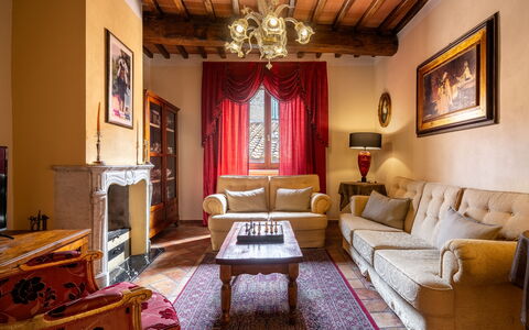 Portanuova Home, Colle Val D'elsa: Mueble, Diseño De Interiores, Pared, Madera, Piso, Suelo, Sofá, Habitación, Encendiendo, Sala