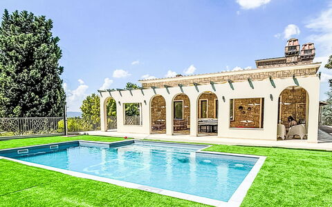 Umbriancevilla: Inmuebles, Jardín, Piscina, Mansión, Hacienda, Casa De Campo, Césped, Villa, Sombra, Paisajismo