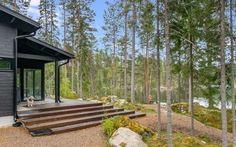 Sarppala: Madera, Bosque, Cobertura Del Suelo, Bosque, Cabaña, Edificios Del Jardín, Vía Muerta, Arboleda, Paisajismo, Alerce