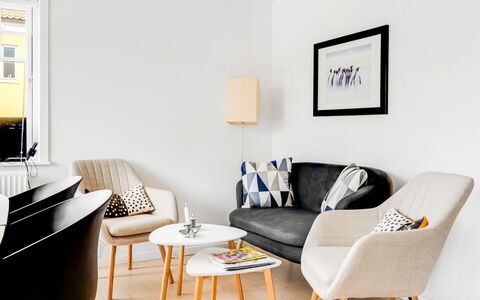 Dorti - 500M from the Sea: Inmuebles, Sombra, Entrada De Coches, Casa De Campo