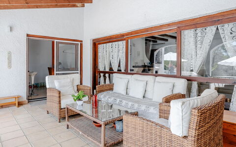 Pascal: Madera, Diseño De Interiores, Piso, Mueble, Suelo, Mesa, Cocina Y Comedor Mesa, Silla, Suelos De Madera, Habitación