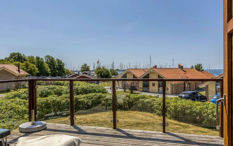 Era - 100M from the Sea: Hierba, Pradera, El Terreno Del Lote, Cabaña, Área Rural, Prado, Edificios Del Jardín, Jardín, Cobertizo