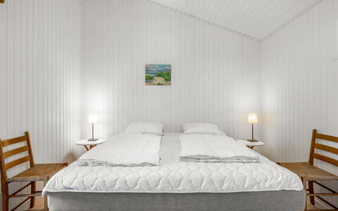 Ivar - from the Sea: Piso, Suelo, Habitación, Cama, Linos, Lecho, Marco De La Cama, Sábana, Colchón, Suelos De Madera