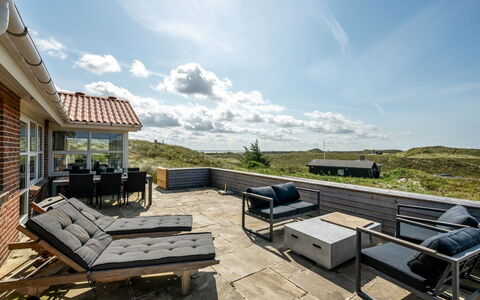 Ema - 500M from the Sea: Mueble Para Exteriores, Mueble, Mesa Al Aire Libre, Silla, Patio, Sombra, Madera Dura, Cubierta, La Luz Del Día, Balcón