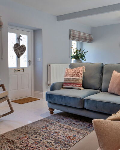 Sisu Bakewell, Limestones Cottage