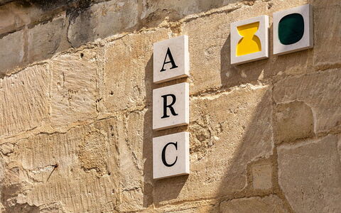 Arc Painswick: Cubierta, Sombra, Madera Dura, Mueble Para Exteriores, Balcón, Tablón, Eco Hotel, Piscina, Suelos De Madera, Recurso
