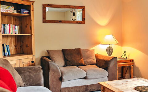 Angelica Country Cottage: Departamento, Cordillera, Valle, Alpes, Hotel, Pueblo De Montaña