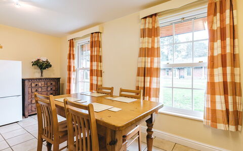 Thyme Country Cottage: Departamento, Cordillera, Valle, Alpes, Hotel, Pueblo De Montaña