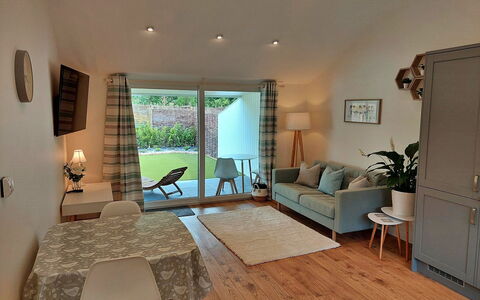 Little Dunley - Willow: Departamento, Balcón, Sombra, Centro De Deportes Acuáticos, Hotel, Muelle