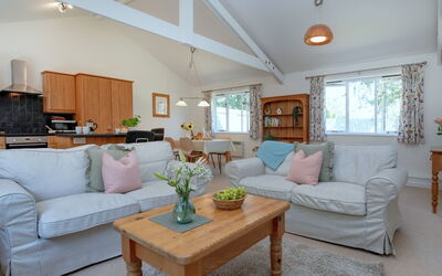 Little Dunley - Oaktree Cottage