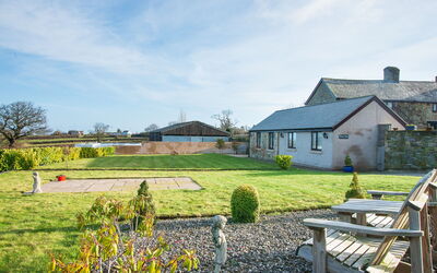 Picton Lodge - Sea Views