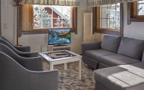 Mukalilla, Paritalo Sis Loppusiivouksen: Mueble, Diseño De Interiores, Sofá, Madera, Piso, Suelo, Sala, Habitación, Mesa, Techo