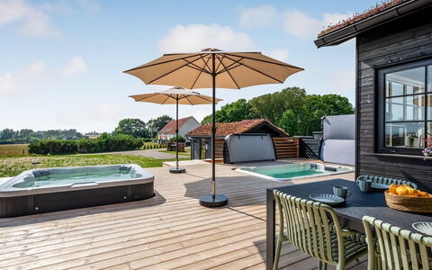 Adia - 650M from the Sea: Inmuebles, Sombra, Entrada De Coches, Casa De Campo