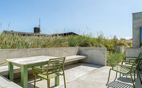 Rieke - 250M from the Sea